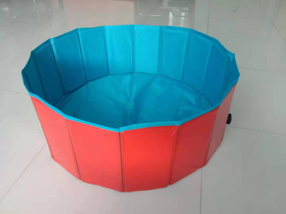 Anti-slip textured base of foldable pet pool for safe bathing

